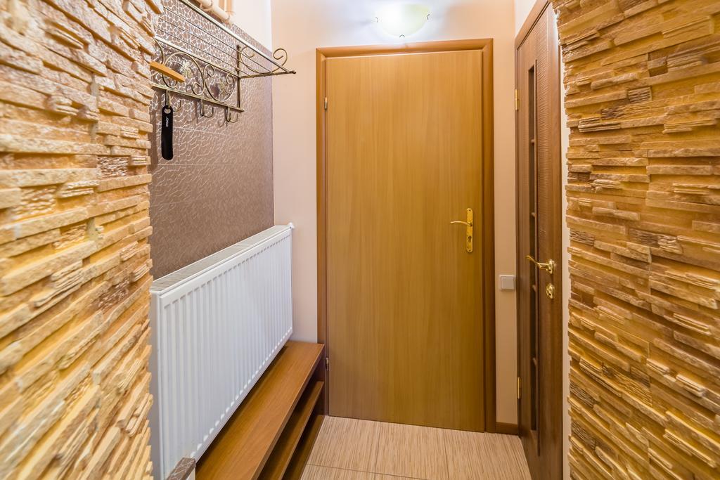Rynok Square 5 Зі Світлом! Apartment Lviv Bagian luar foto